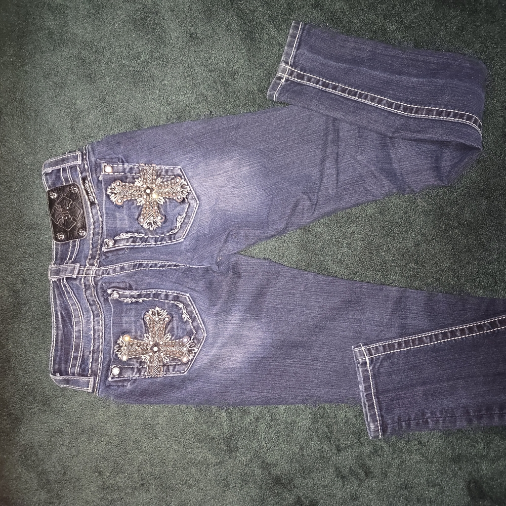 MISS ME Jeans with Cross Accents